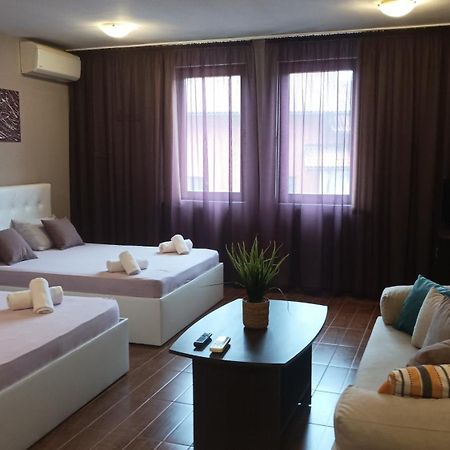 Cosy Apartments And Spectacular Rooms Fotiadis Veliko Tărnovo Esterno foto