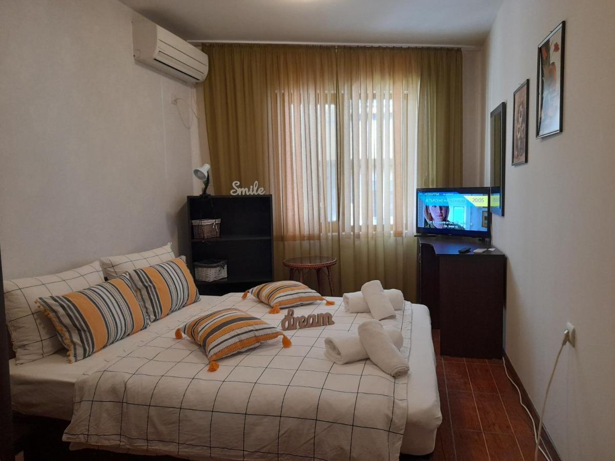 Cosy Apartments And Spectacular Rooms Fotiadis Veliko Tărnovo Esterno foto