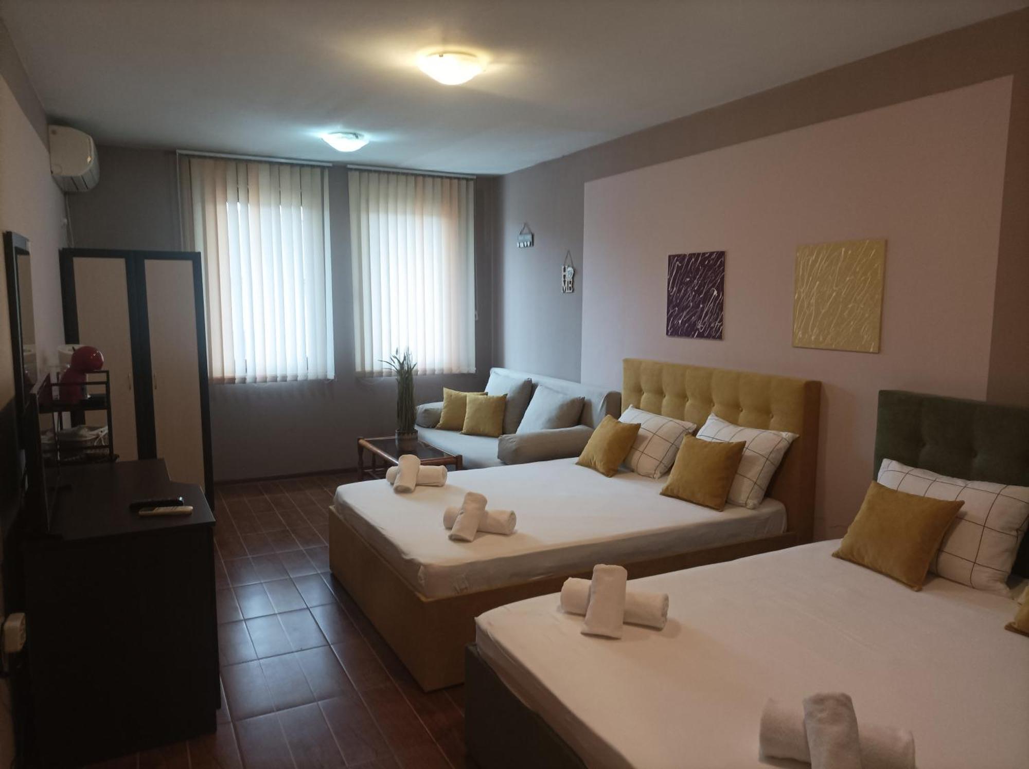 Cosy Apartments And Spectacular Rooms Fotiadis Veliko Tărnovo Esterno foto
