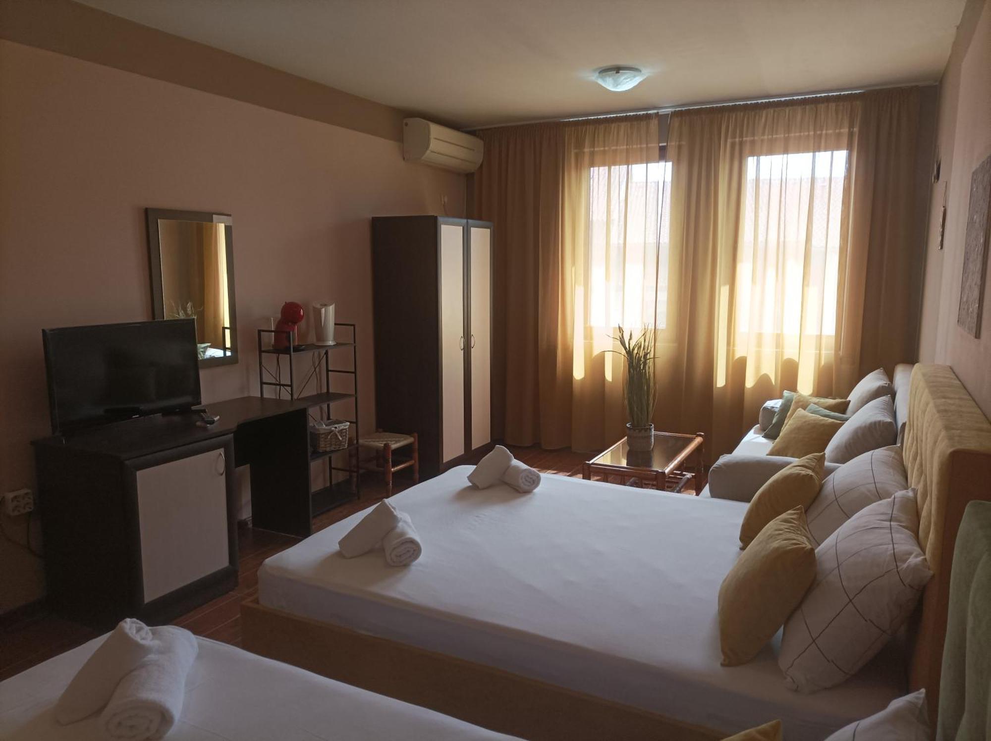 Cosy Apartments And Spectacular Rooms Fotiadis Veliko Tărnovo Esterno foto