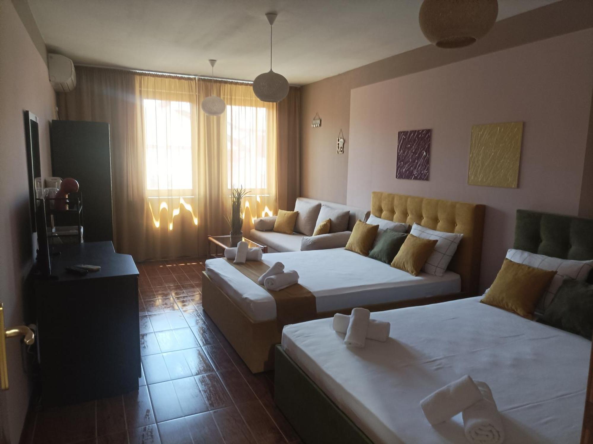 Cosy Apartments And Spectacular Rooms Fotiadis Veliko Tărnovo Esterno foto