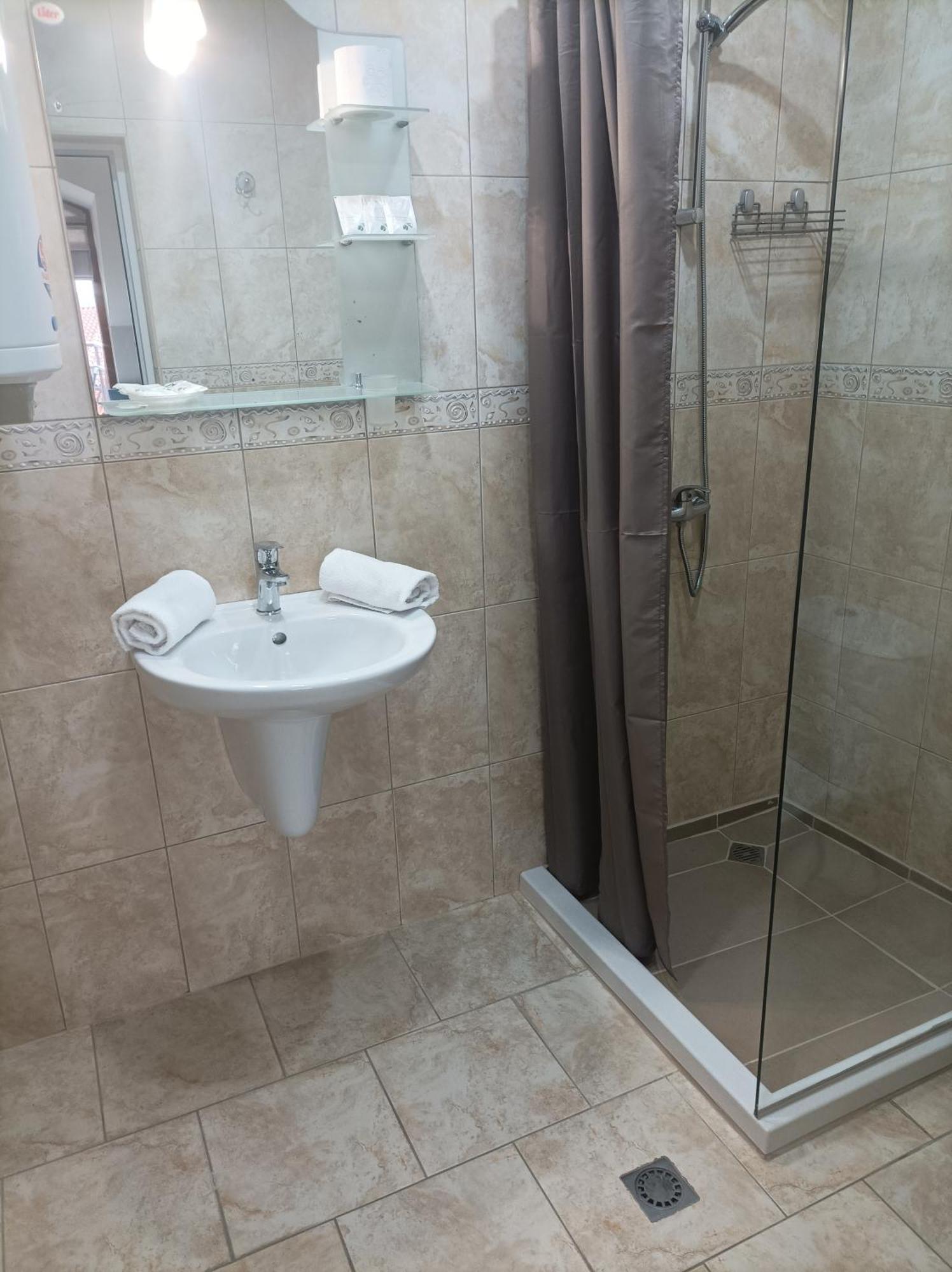 Cosy Apartments And Spectacular Rooms Fotiadis Veliko Tărnovo Esterno foto