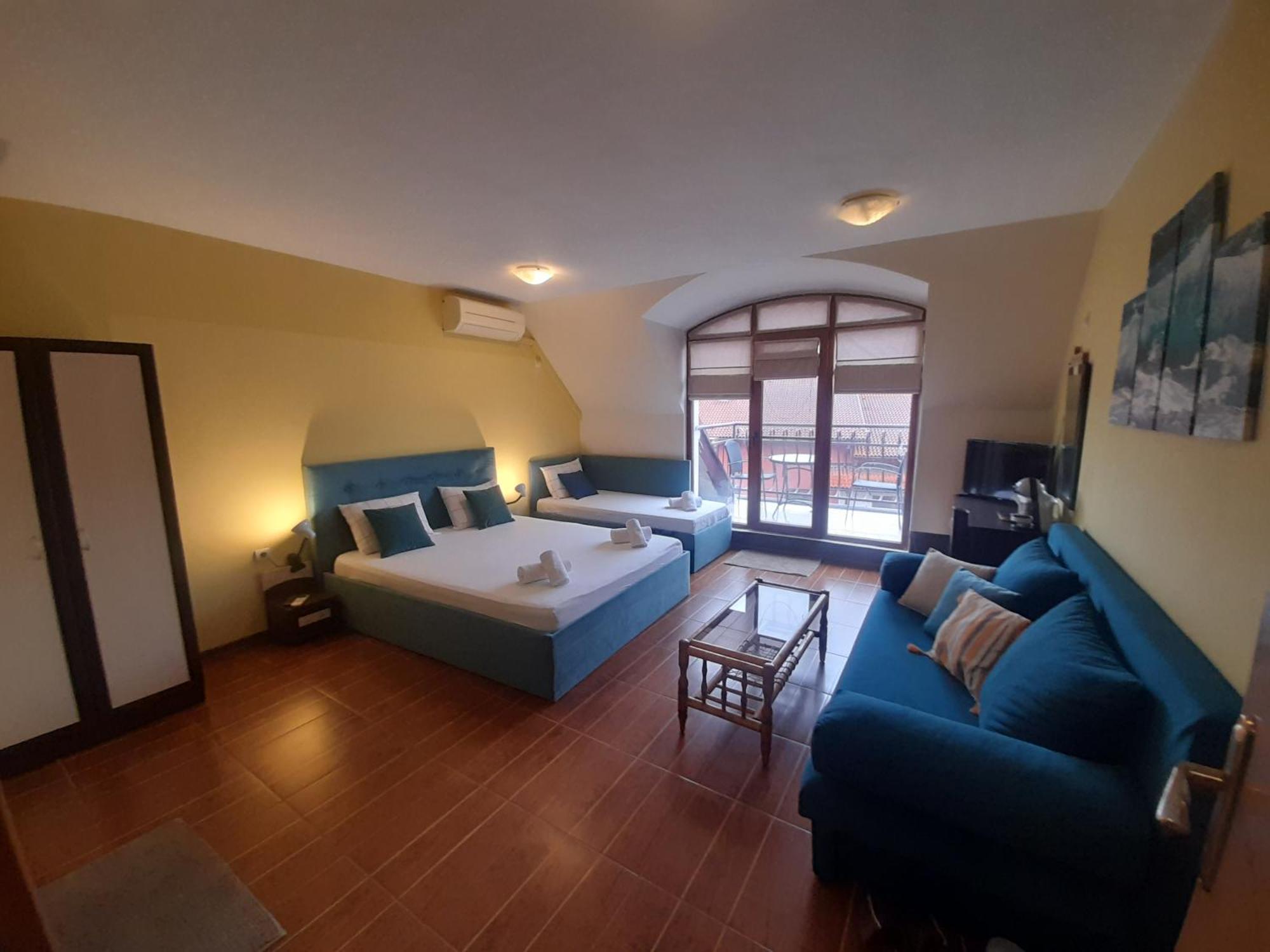Cosy Apartments And Spectacular Rooms Fotiadis Veliko Tărnovo Esterno foto